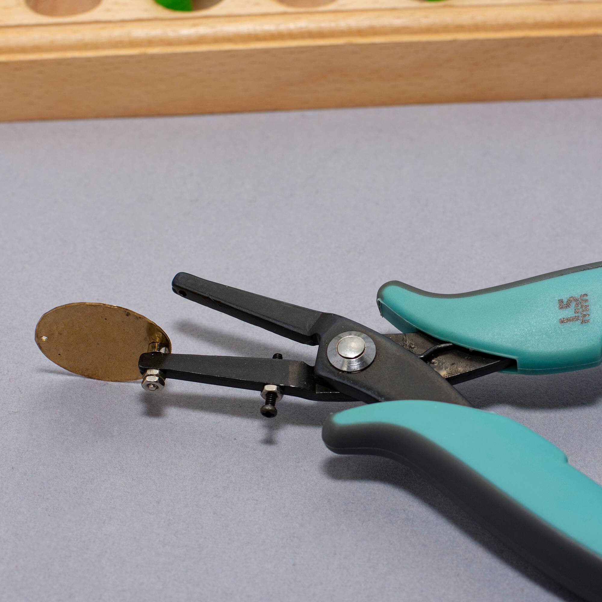 The Beadsmith® 1.5mm Metal Hole Punch For 1.3mm Rivets